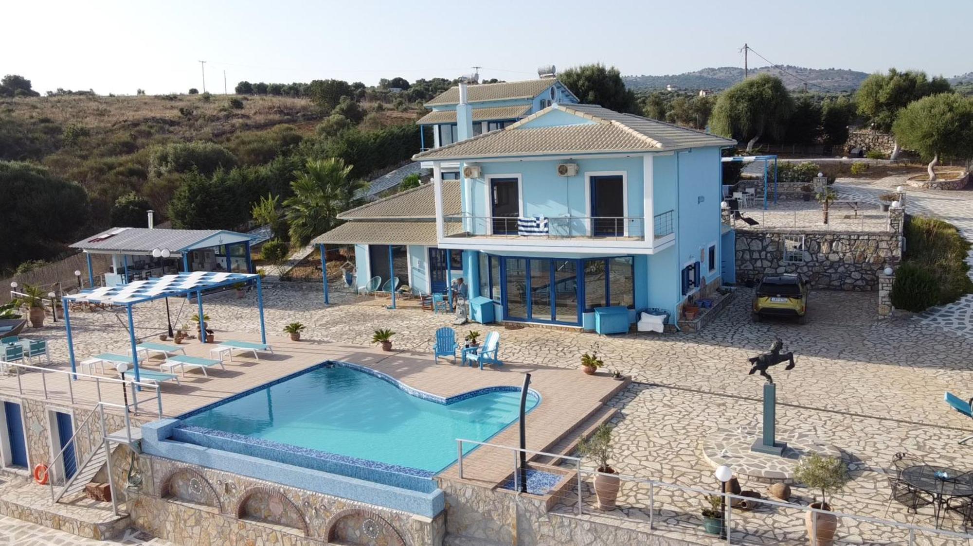 Iris Villas Sparton Exterior photo